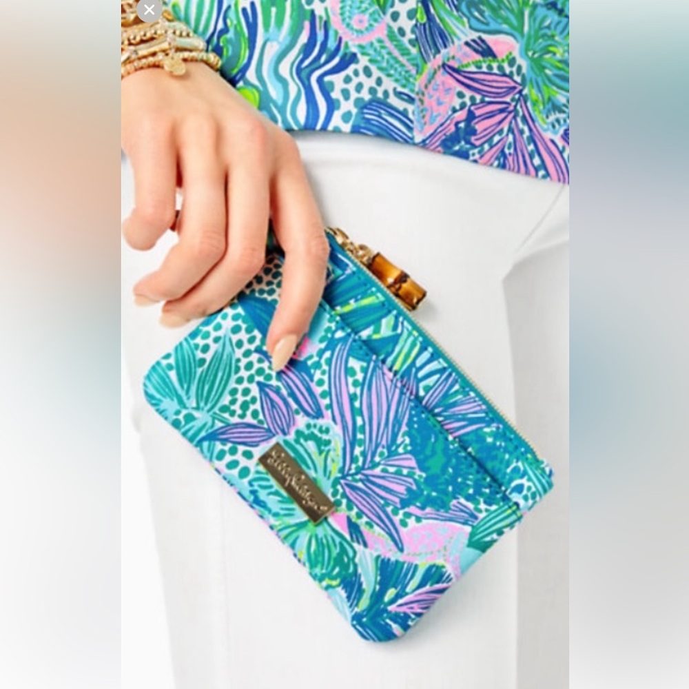Lilly Pulitzer zip top wallet - Picture 2 of 6